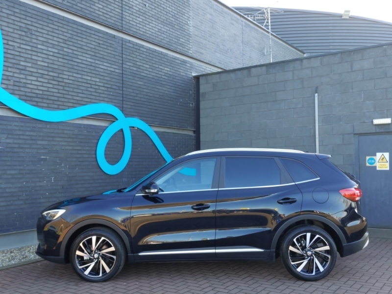 MG ZS 1.5 Hybrid Trophy Black #4