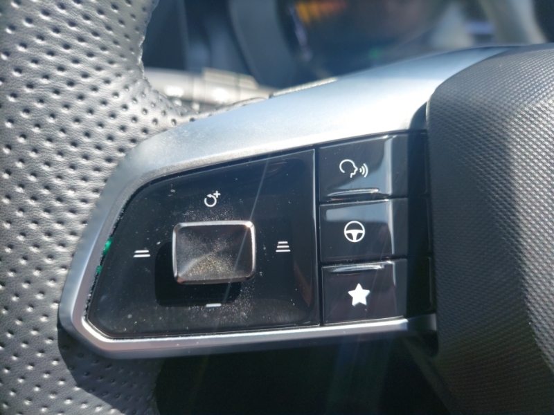 MG ZS 1.5 Se Black #12