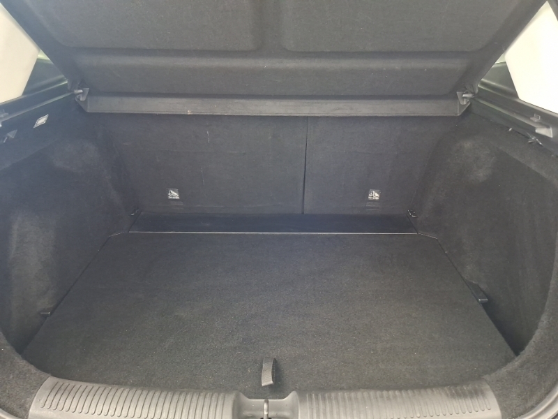 MG ZS 1.5 Vti-tech Exclusive Black #17