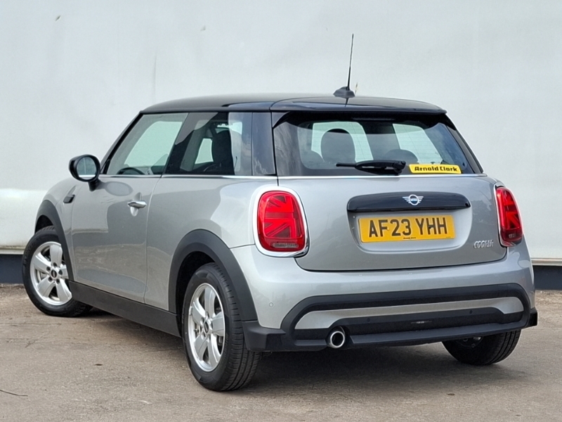 Mini Hatch 1.5 Cooper Classic AF23YHH Silver #2