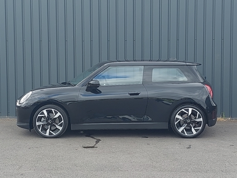Mini Hatch 160Kw Se Exclusive 54Kwh Black #4