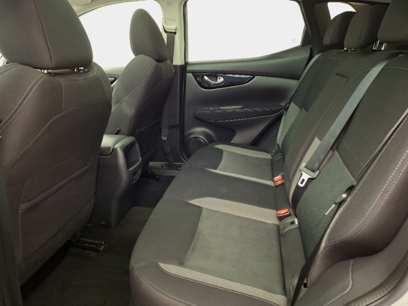 Nissan Qashqai 1.3 Dig-t N-connecta Glass Roof Pack Silver #6