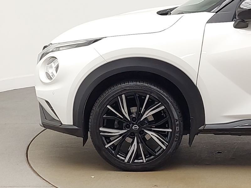 Nissan Juke Tekna White #19