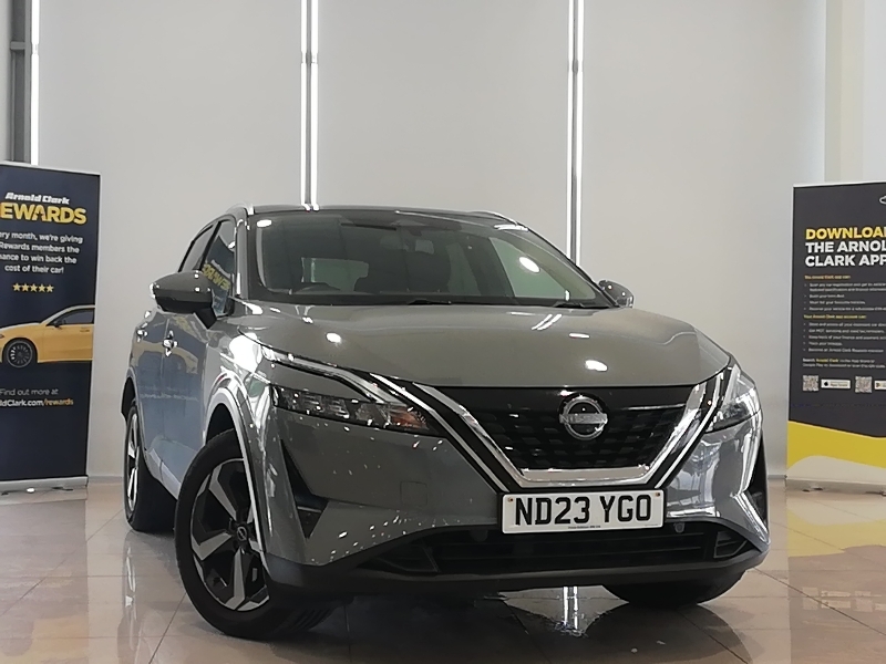 Nissan Qashqai 1.5 E-power N-connecta Glass Roof Grey