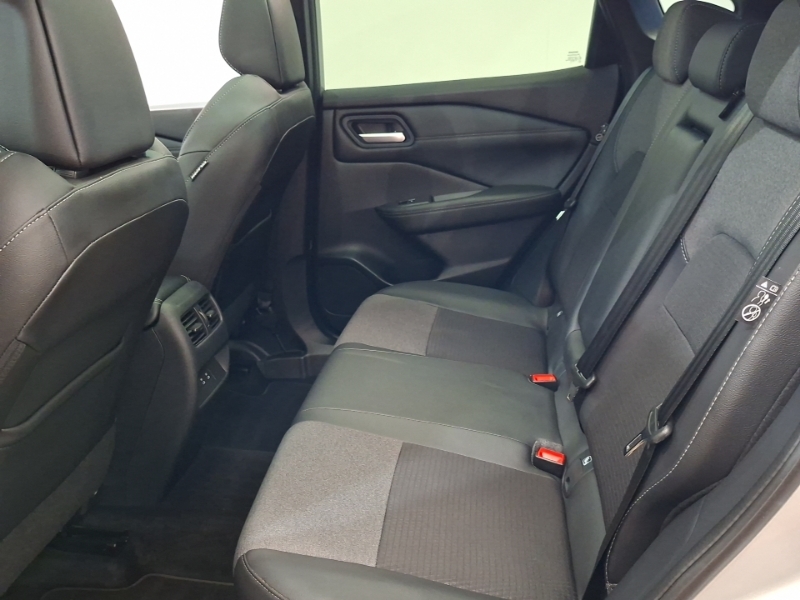 Nissan Qashqai 1.3 Dig-t Mh N-connecta Glass Roof Silver #6