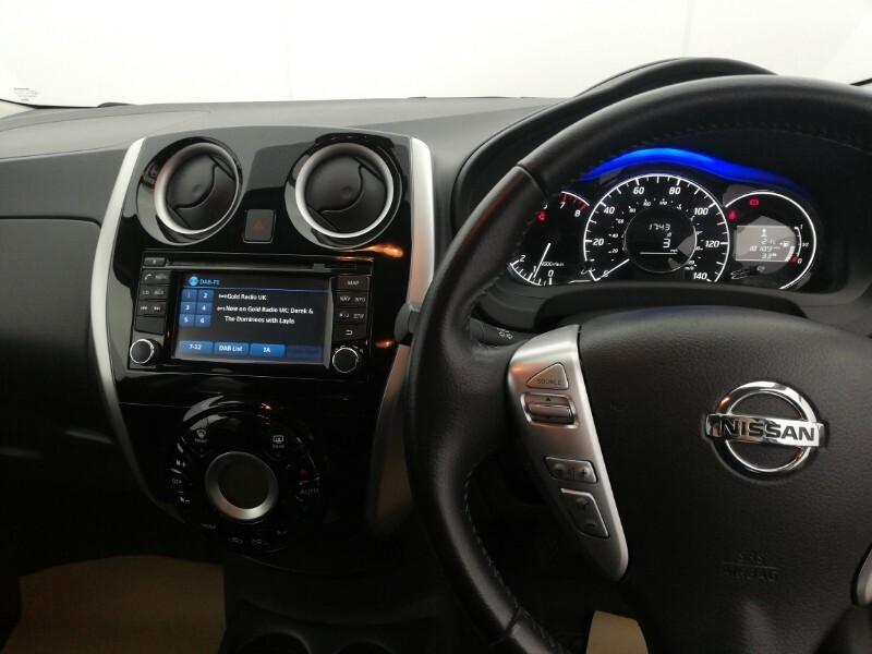 Nissan Note 1.2 Acenta Premium Red #6