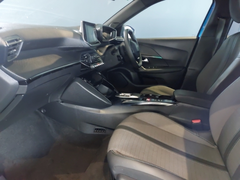 Peugeot e-2008 100Kw Allure Premium 50Kwh Blue #4