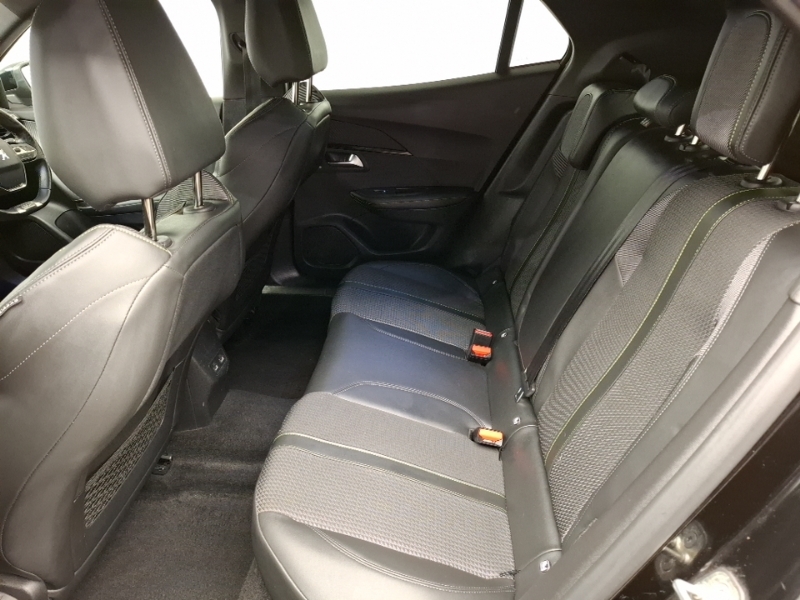 Peugeot 2008 1.2 Puretech 130 Gt Eat8 Black #6