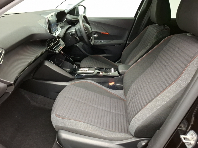 Peugeot e-2008 100Kw Active Premium 50Kwh Black #5