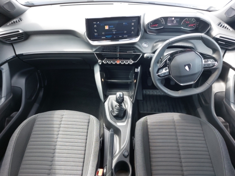 Peugeot 2008 1.2 Puretech Active White #3