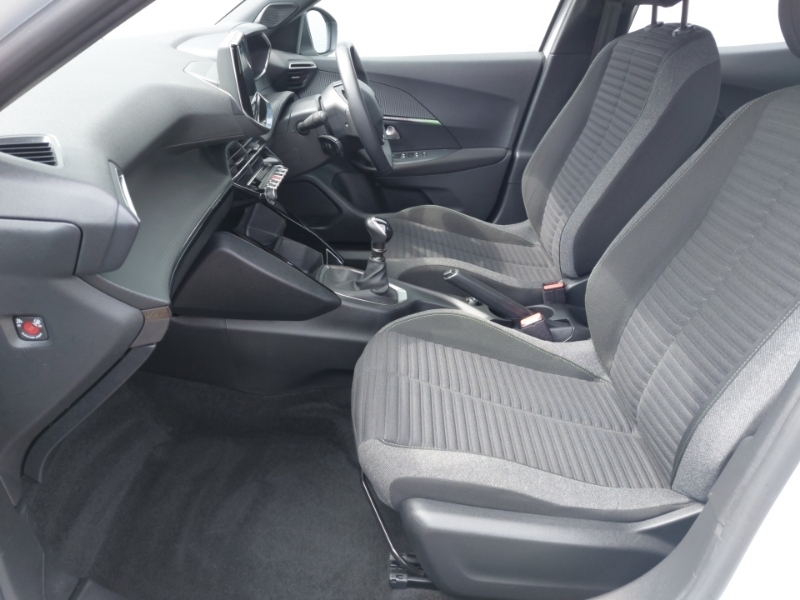 Peugeot 2008 1.2 Puretech Active White #5
