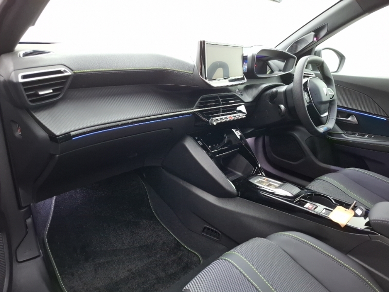 Peugeot e-2008 115Kw Gt 54Kwh Grey #5