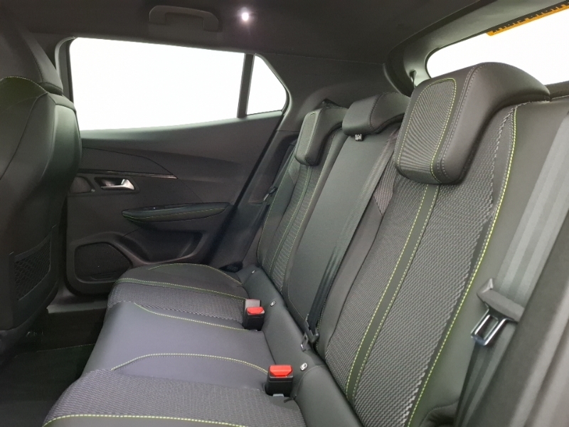 Peugeot e-2008 115Kw Gt 54Kwh Grey #6