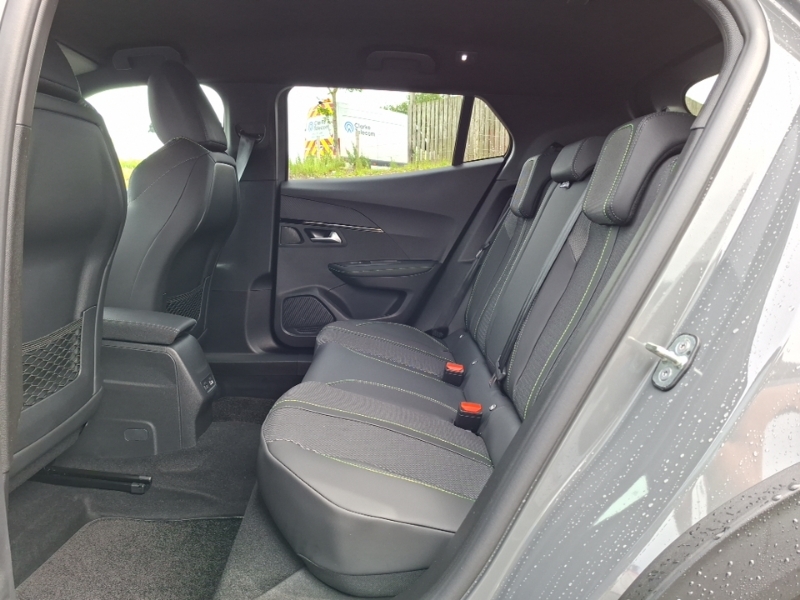 Peugeot e-2008 115Kw Gt 54Kwh Grey #6