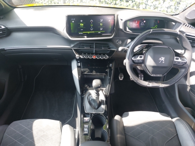 Peugeot 208 1.2 Puretech 100 Gt Premium Yellow #3