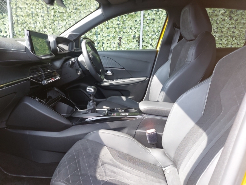 Peugeot 208 1.2 Puretech 100 Gt Premium Yellow #5