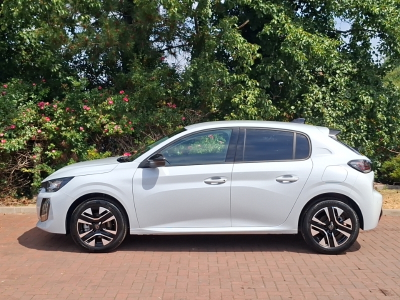 Peugeot 208 1.2 Puretech 100 Allure White #4