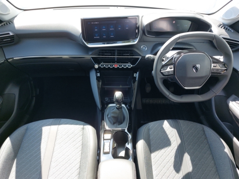 Peugeot 208 1.2 Puretech 100 Allure Black #3