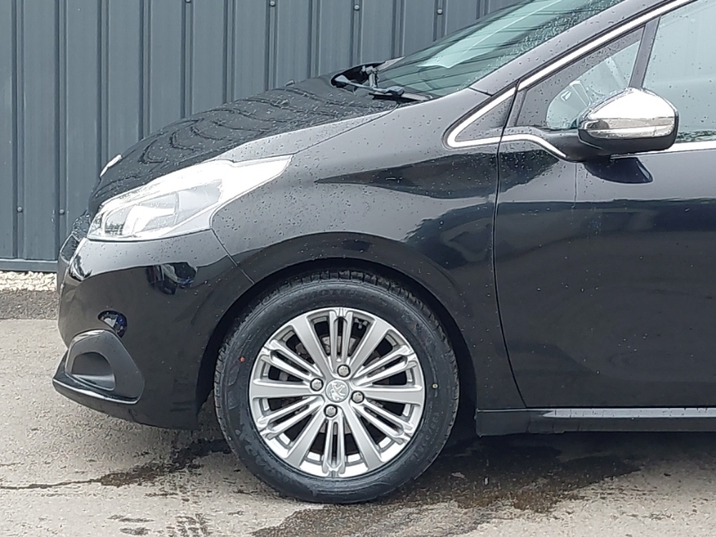 Peugeot 208 Hatchback 1.2 Puretech Active 2017 Blue #19