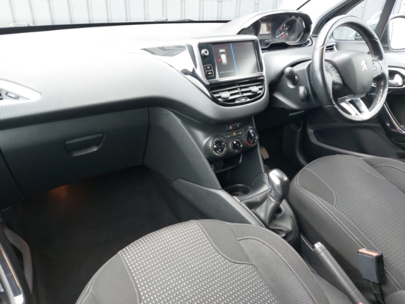 Peugeot 208 Hatchback 1.2 Puretech Active 2017 Blue #17