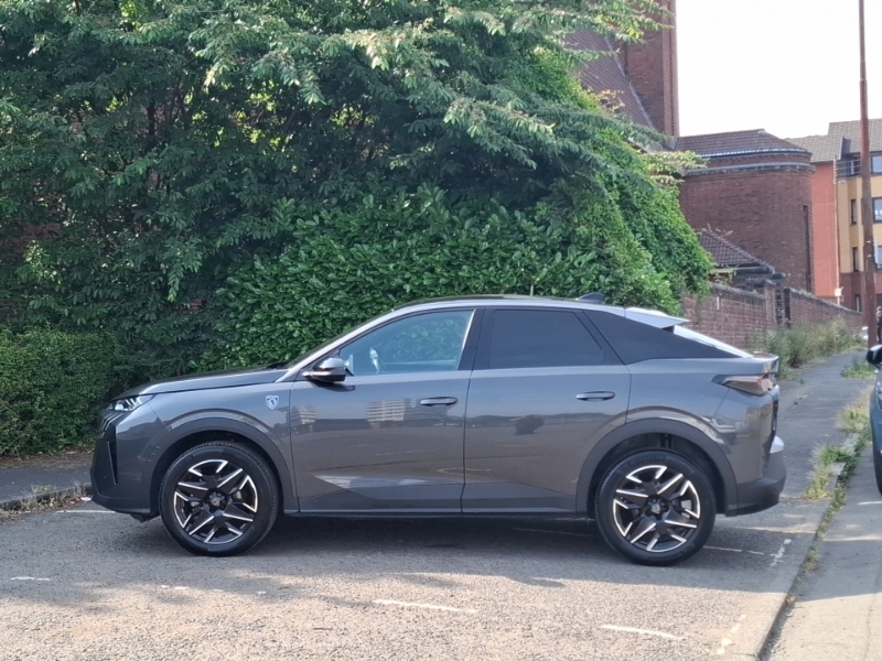 Peugeot 3008 1.2 Hybrid 136 Gt E-dsc6 Grey #4
