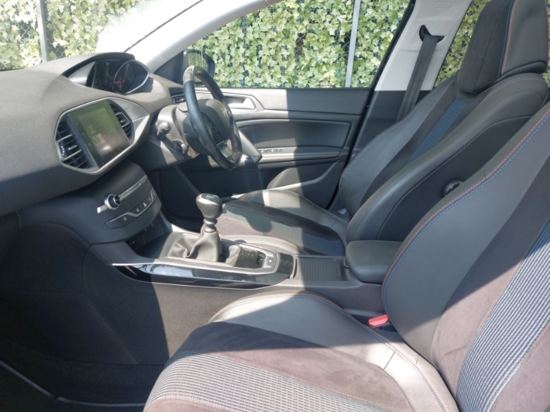 Peugeot 308 1.2 Puretech 130 Tech Edition Black #5