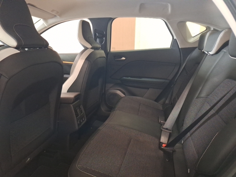 Renault Captur 1.6 E-tech Full Hybrid 145 Techno PO23VML White #6
