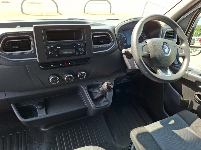 Renault Master Mm35 Blue Dci 135 Advance Medium Roof Van White #8