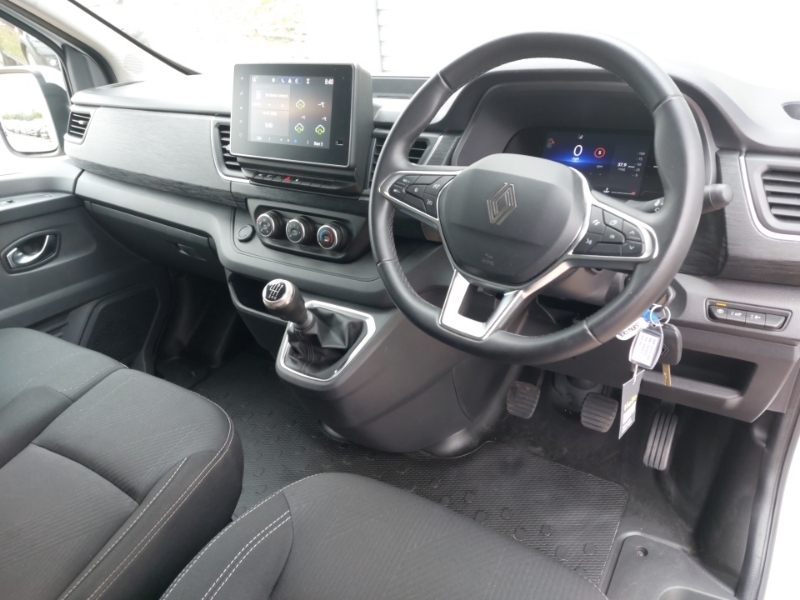Renault Trafic Ll30 Blue Dci 130 Extra Safety Van White #3
