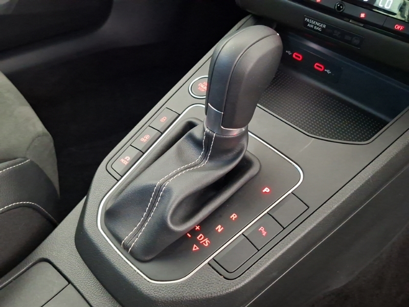 Seat Ibiza Hatchback White #15