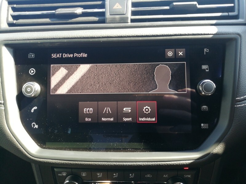 Seat Arona Tsi Se Technology Red #18