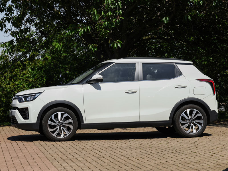 SsangYong Tivoli 1.6D Ultimate White #4