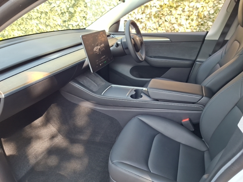 Tesla Model Y Long Range Awd White #5