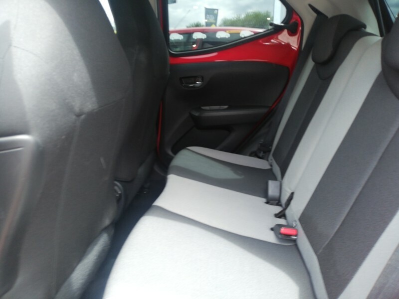 Toyota Aygo 1.0 Vvt-i X-style Red #6