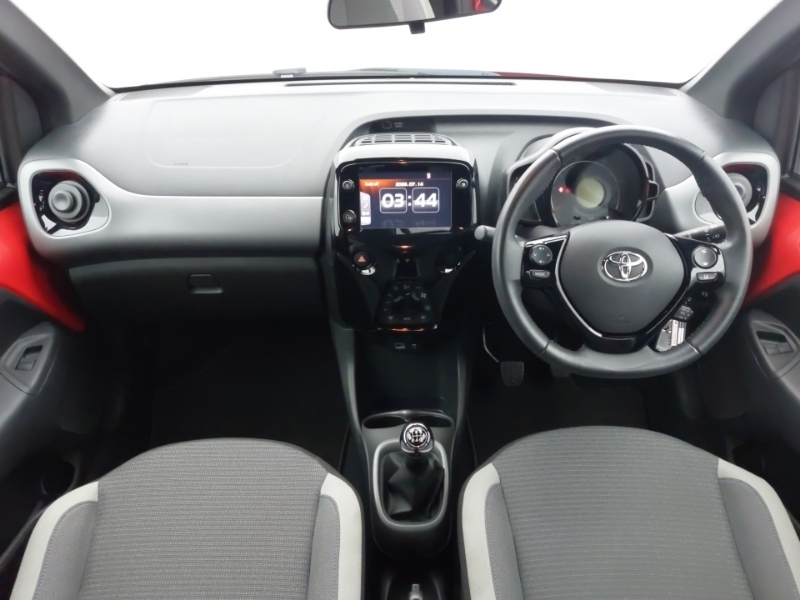Toyota Aygo 1.0 Vvt-i X-trend Tss Red #3