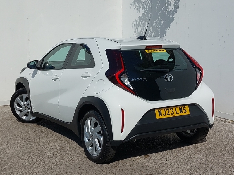 Toyota Aygo X 1.0 Vvt-i Pure White #2