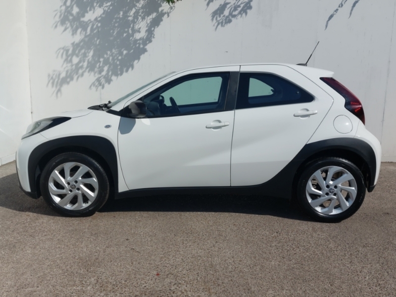 Toyota Aygo X 1.0 Vvt-i Pure White #4