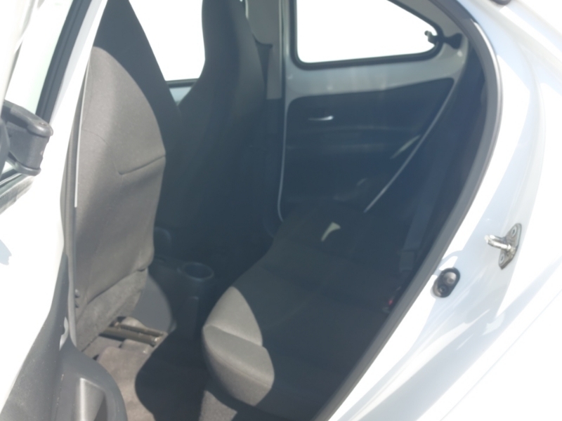 Toyota Aygo X 1.0 Vvt-i Pure White #6