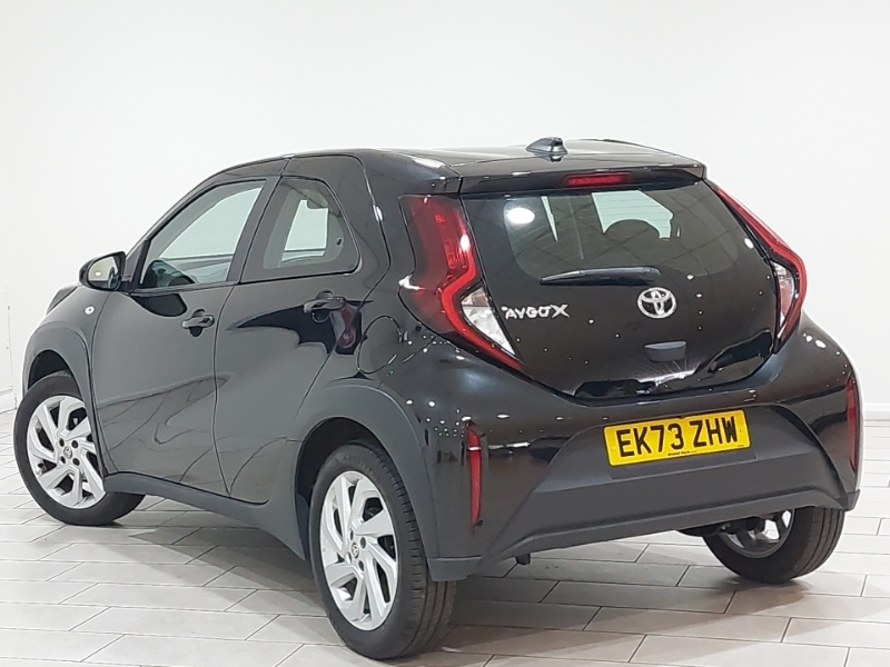 Toyota Aygo X 1.0 Vvt-i Pure Black #2
