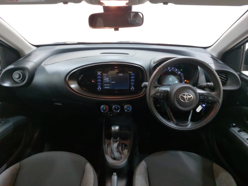 Toyota Aygo X 1.0 Vvt-i Pure Black #3