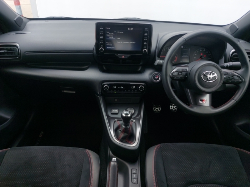 Toyota Yaris 1.6 Awd NV70TZY White #3