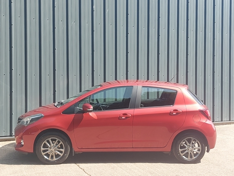 Toyota Yaris 1.33 Vvt-i Icon SP15NNM Red #4
