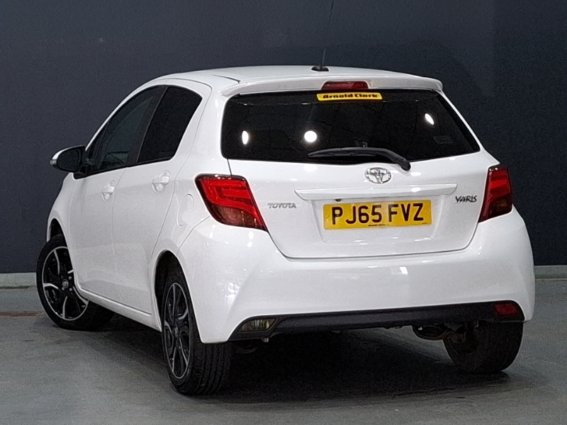 Toyota Yaris 1.33 Vvt-i Sport White #2