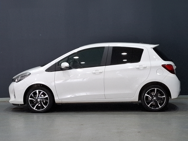 Toyota Yaris 1.33 Vvt-i Sport White #4