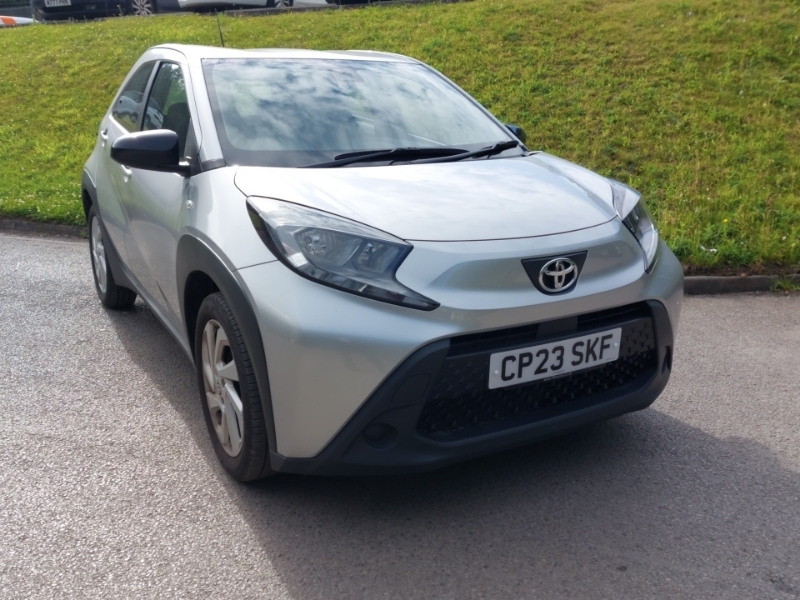 Toyota Aygo X 1.0 Vvt-i Pure Silver