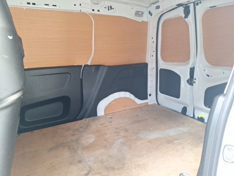 Vauxhall Combo 2300 1.5 Turbo D 100Ps H1 Sportive Van White #6