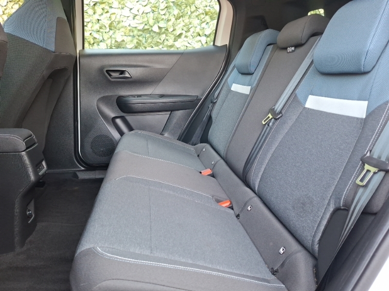 Vauxhall Frontera 83Kw Design 44Kwh White #6