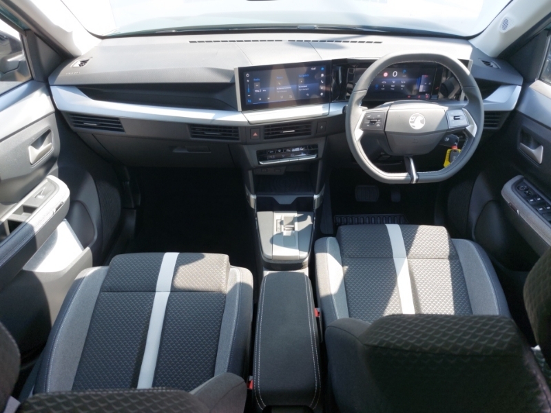 Vauxhall Frontera 1.2 Hybrid 145 Gs E-dct6 Green #3