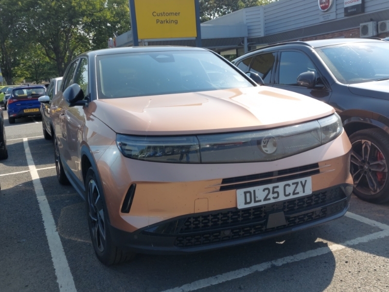 Vauxhall Grandland 1.2 Hybrid 136 Gs E-dct6 Brown