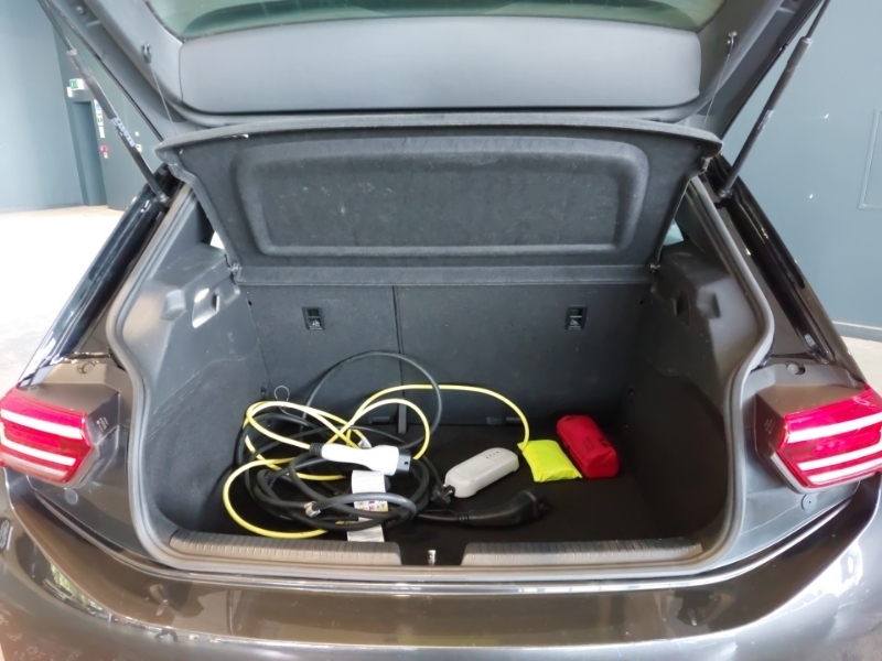 Volkswagen ID.3 Hatchback White #17